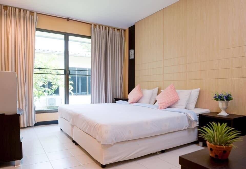 Tillandsia Resort