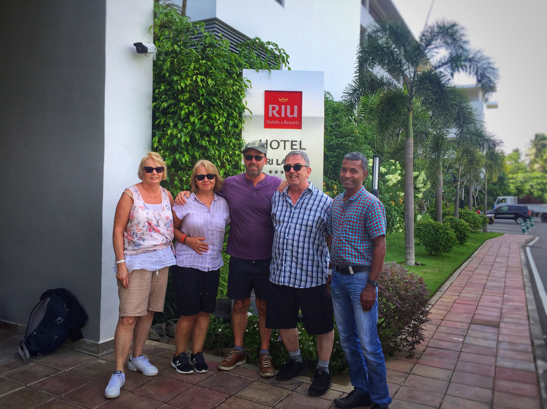 Charli Tours-亚洪加拉必去景点