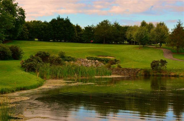 Hollywood Lakes Golf Club-都柏林必去景点