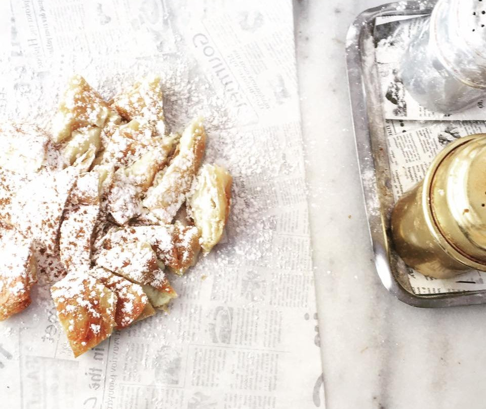 Varvara餐馆和美食-Zacharoplasteio Plateia