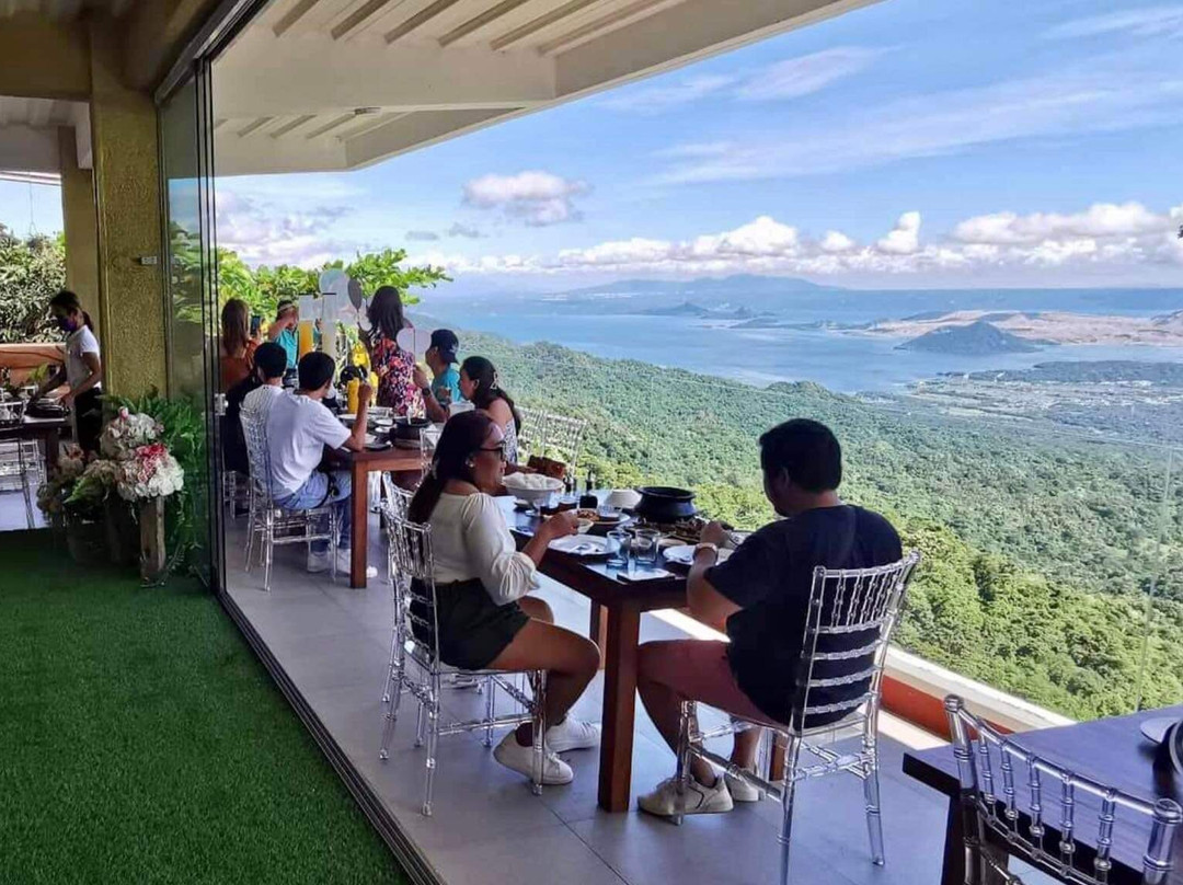 Lyleth's Overlooking Restaurant, Events & KTV