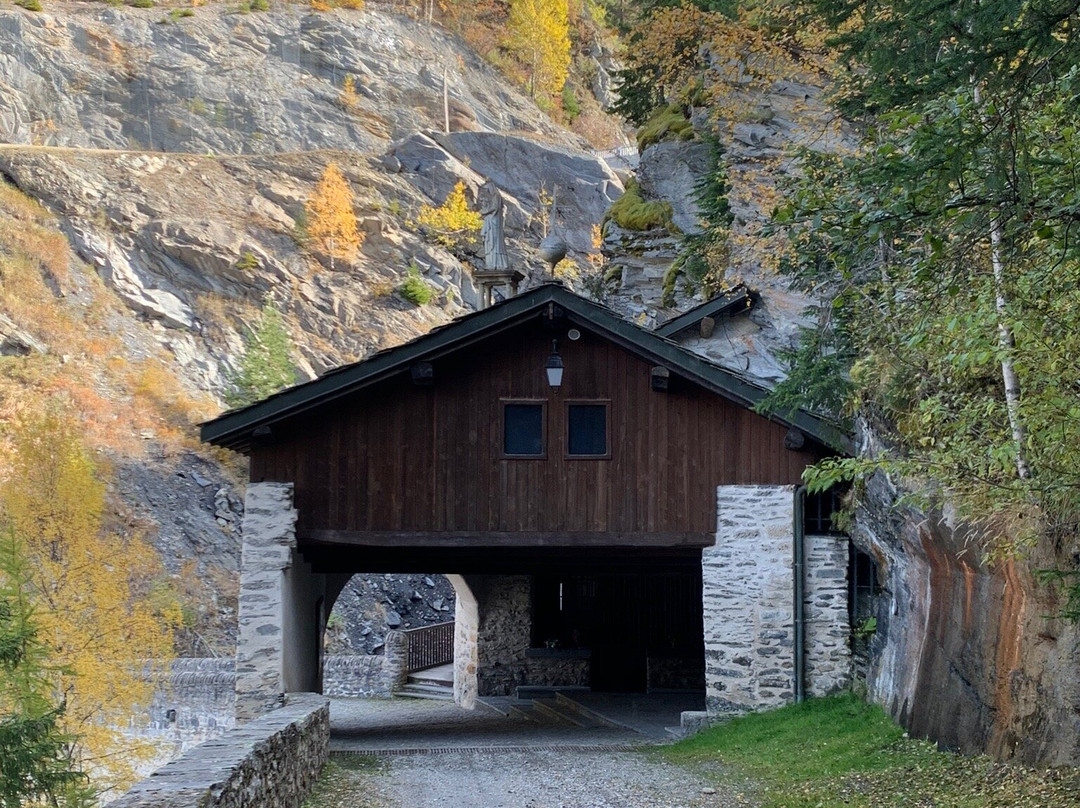 Sanctuaire Notre-Dame du Charmaix景点图片