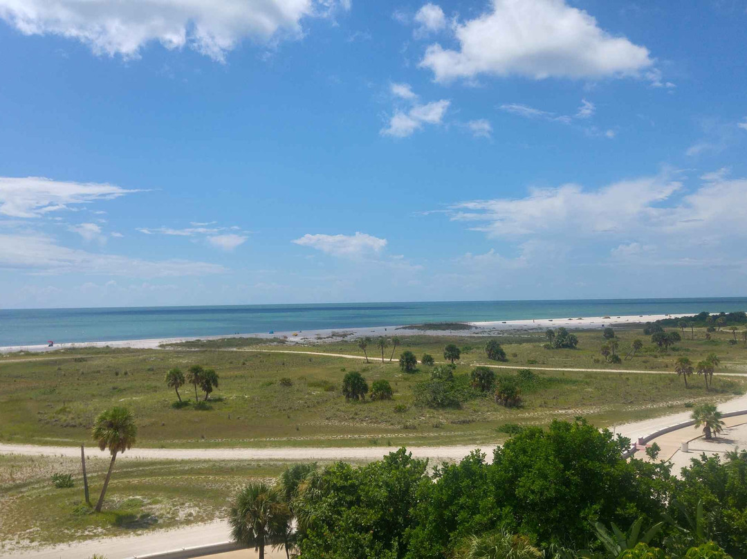 South Beach Condo Hotel主图