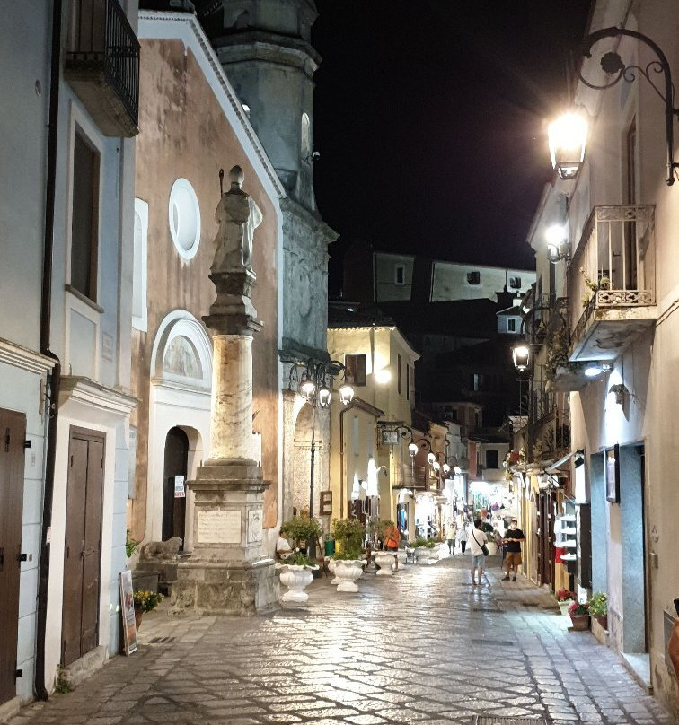 Piazzetta Buraglia景点图片
