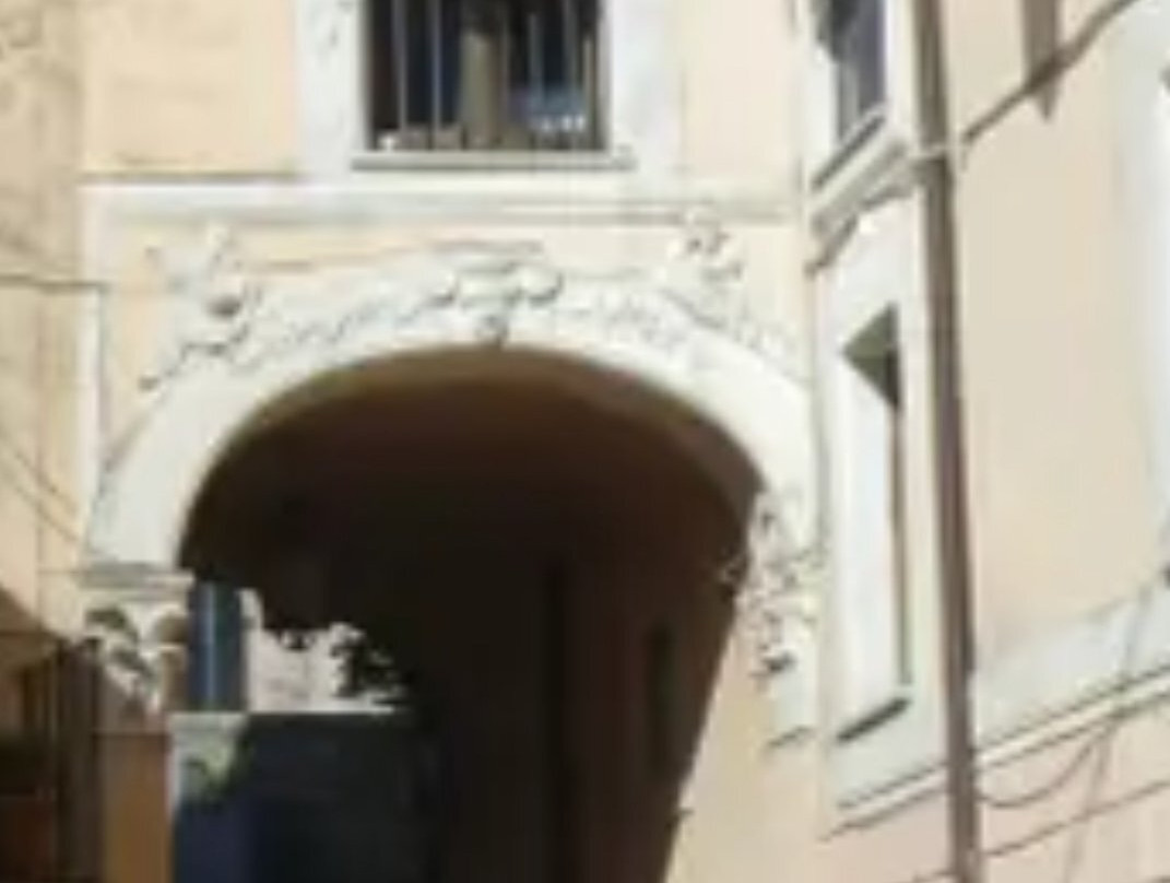 L'Archetto di Via Principe Umberto di Nemi-Nemi必去景点
