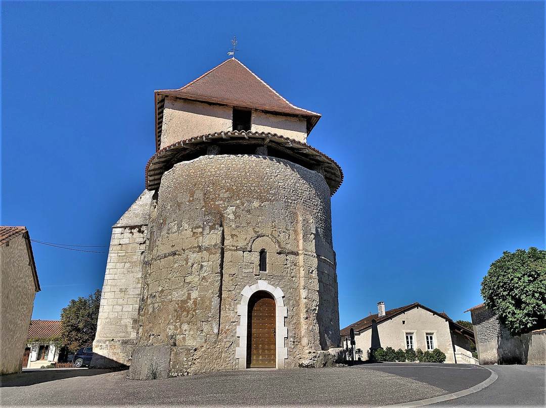 Église paroissiale de l’Exaltation de-la-Sainte-Croix景点图片