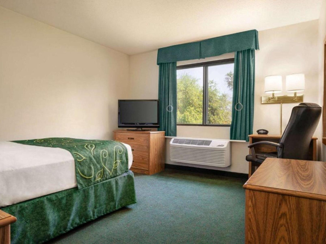 Travelodge by Wyndham Morrill主图