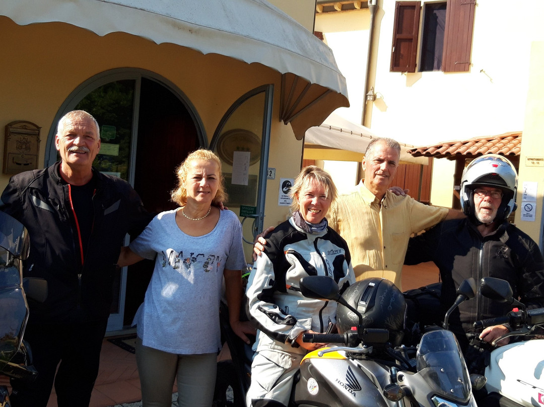 戴尔庞特莫林2号酒店主图