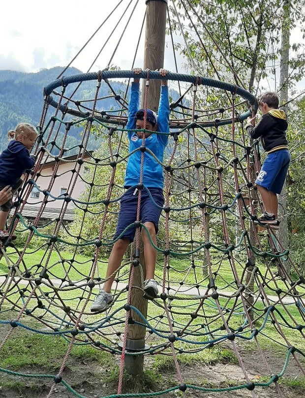 Parco Giochi "Kurpark"-维拉巴萨必去景点