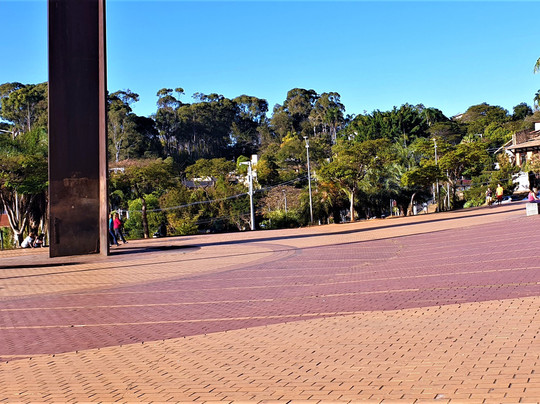 Praca do Papa-贝洛哈里桑塔必去景点