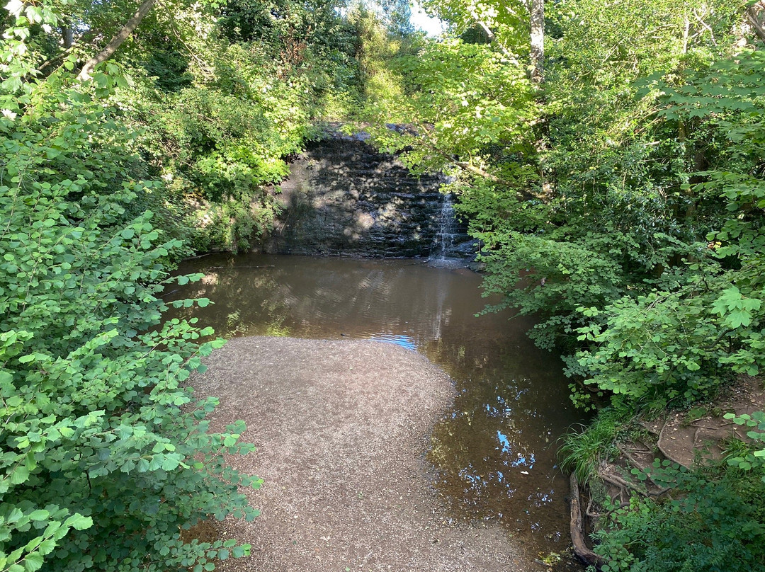 Trull Waterfall景点图片