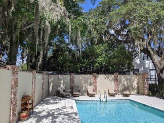 Amelia Schoolhouse Inn主图