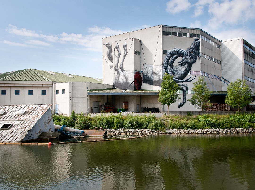 Mural Harbor景点图片