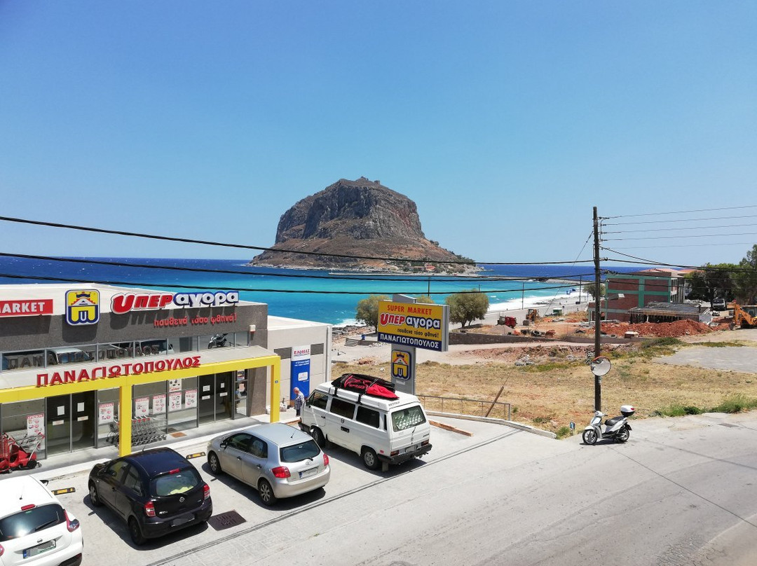 姆帕克尼斯蒙内瓦斯酒店主图