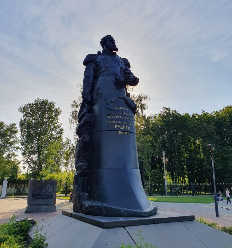 Monument to the Сaptain of the Сruiser Varyag V.F. Rudnev景点图片