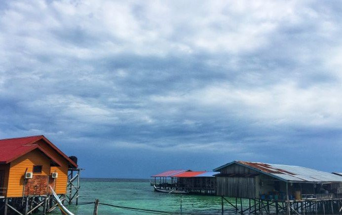 马布岛水上屋主图
