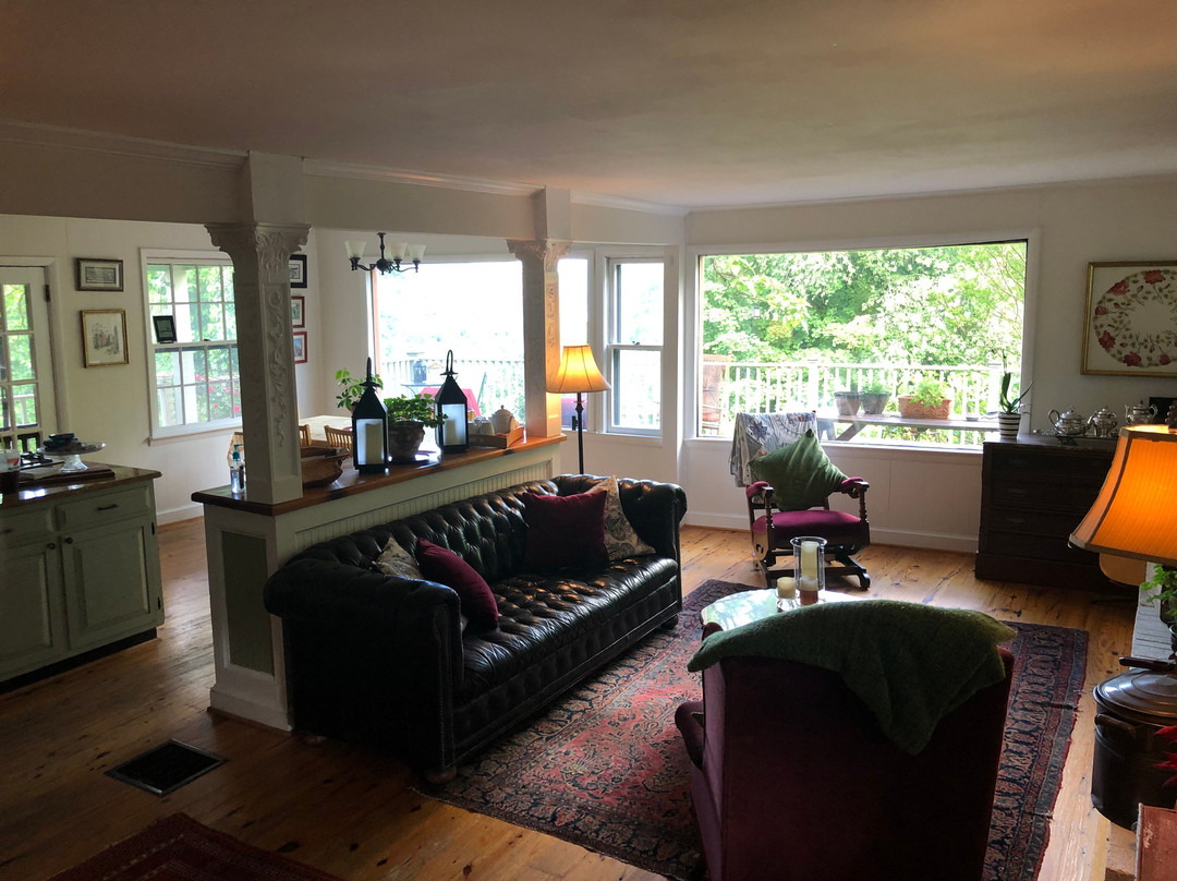 The Ledge House Bed and Breakfast主图