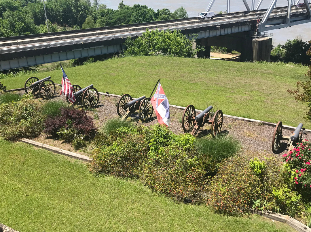 Vicksburg Bridge景点图片