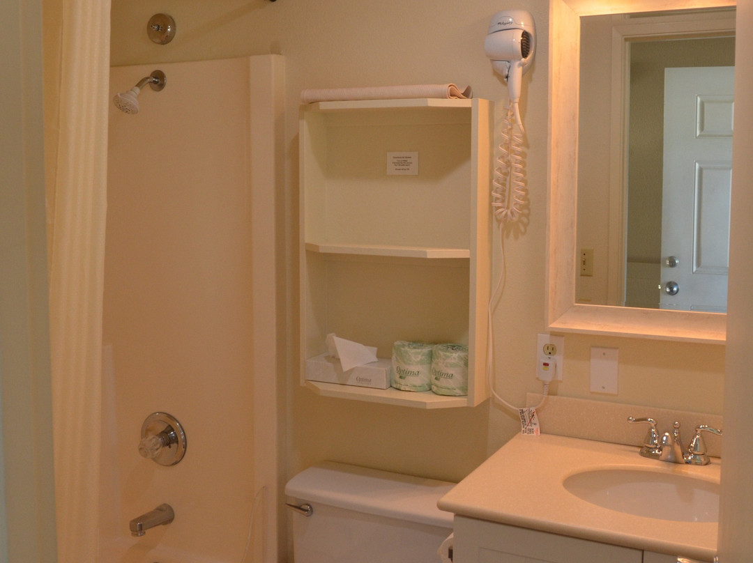 Silver Surf Motel主图