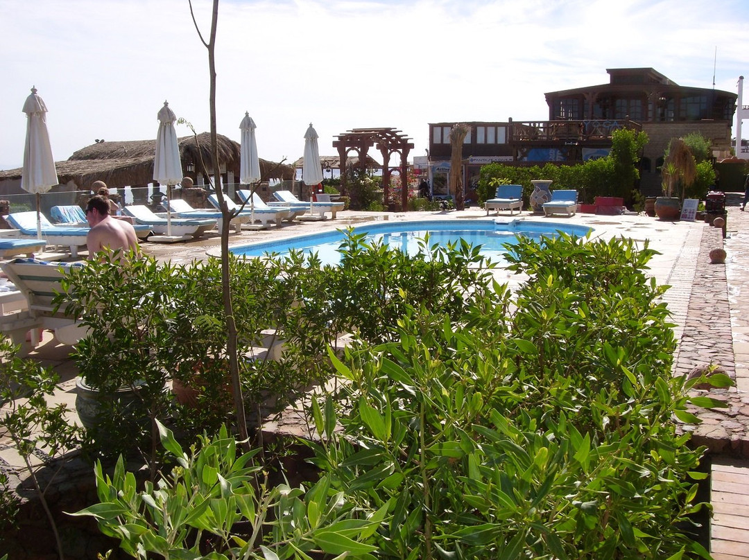 Embah Safari Tours & Travel-达哈卜必去景点