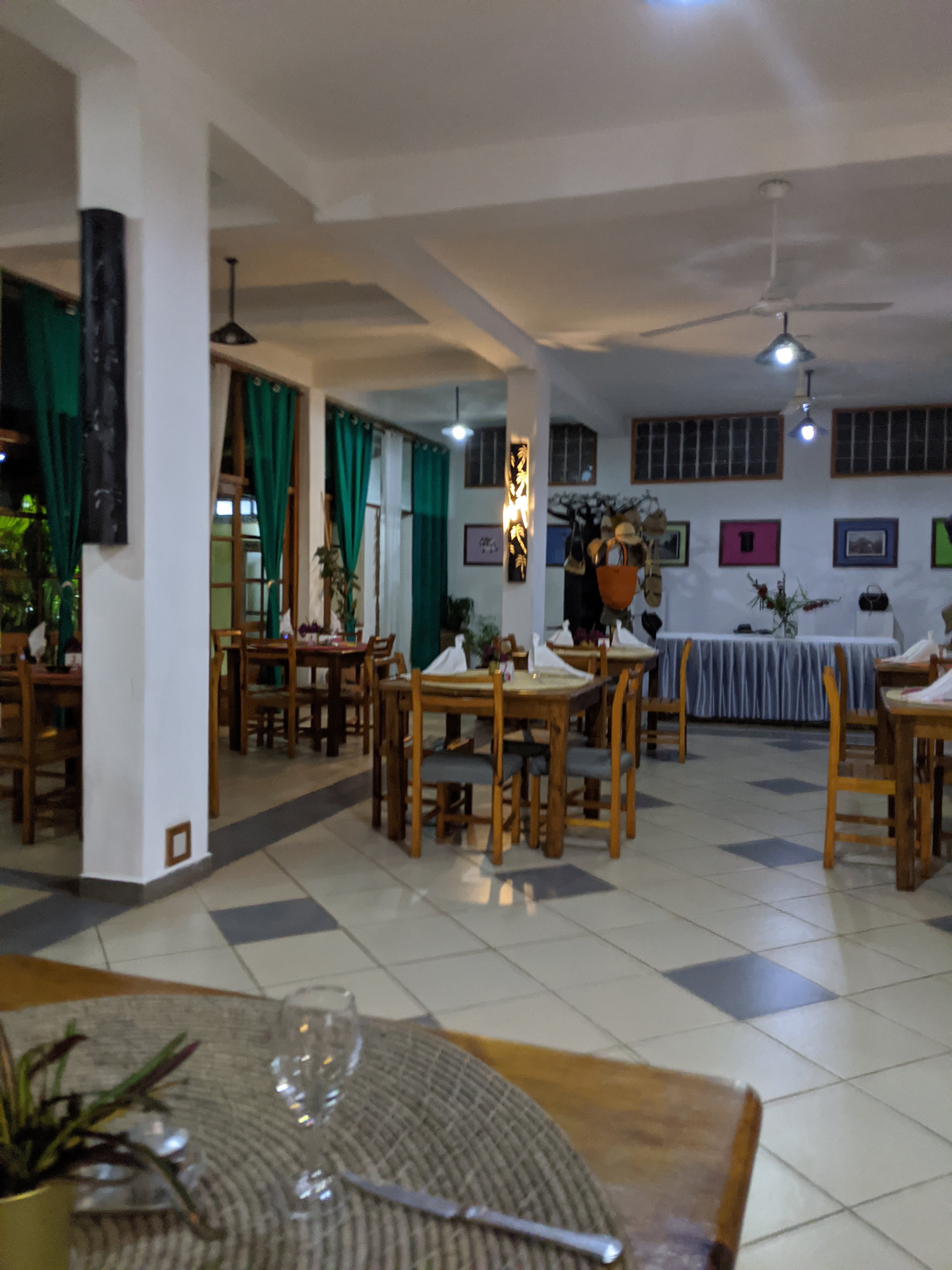 Gasy Guest House-餐饮