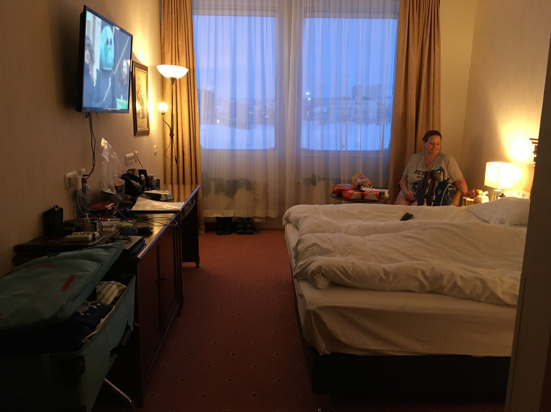 斯马里酒店主图