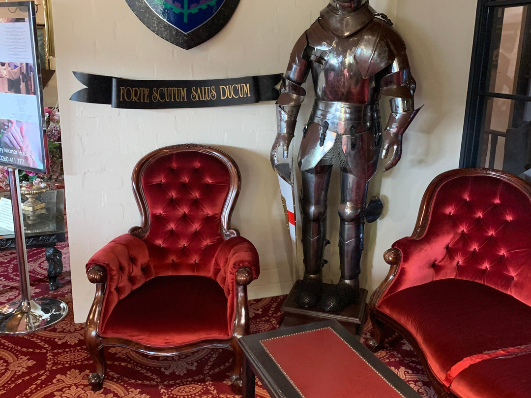 Albury Manor House主图