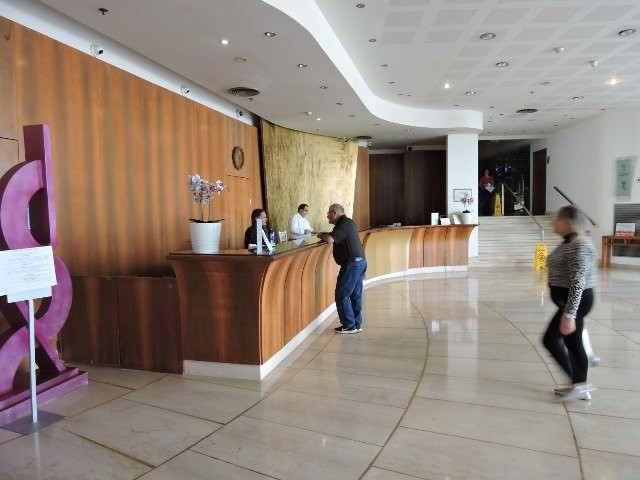 皇家里蒙尼姆死海酒店主图