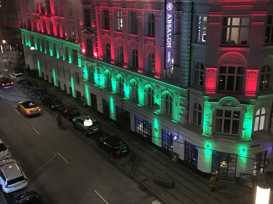 安徒生酒店主图