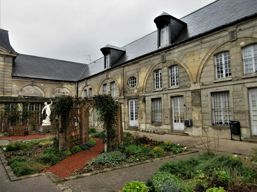 L'Hôtel de Ville de Stains-Stains必去景点