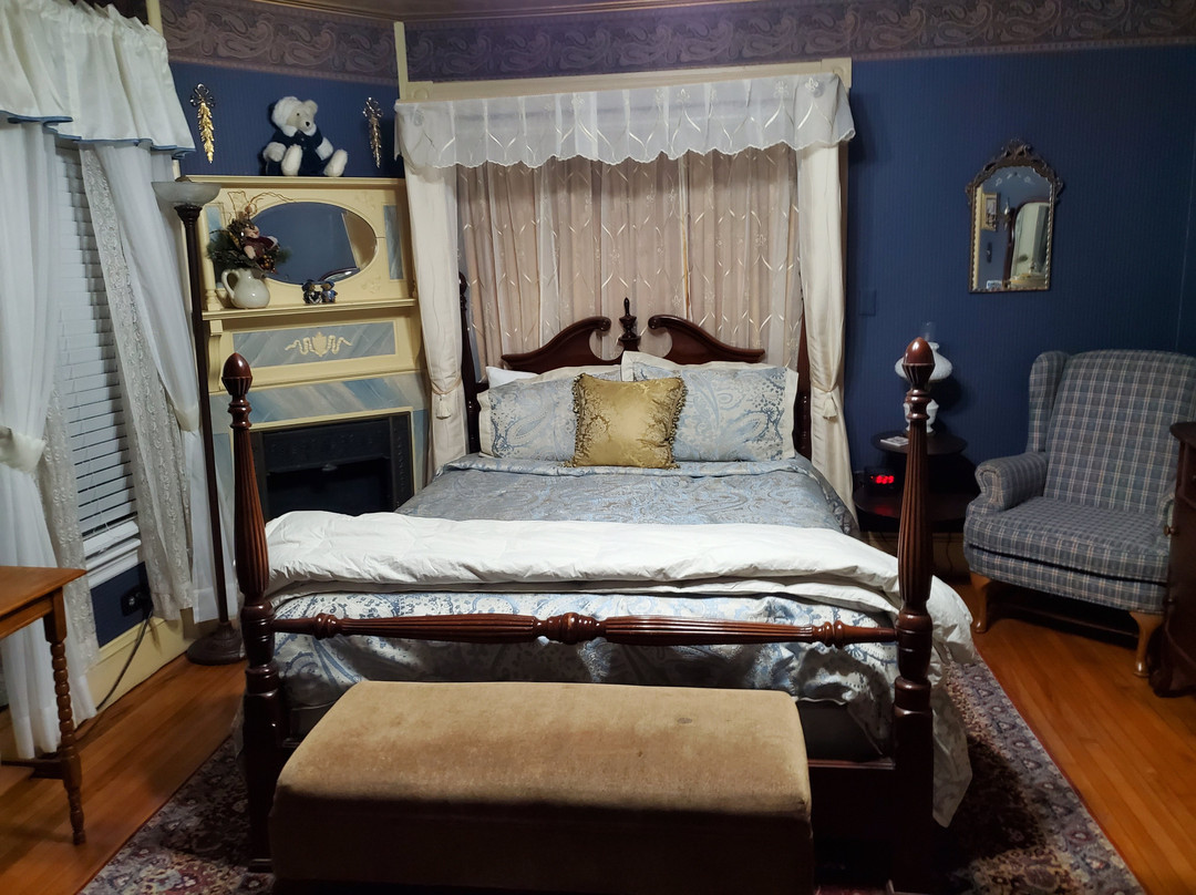 Holidae House Bed & Breakfast主图