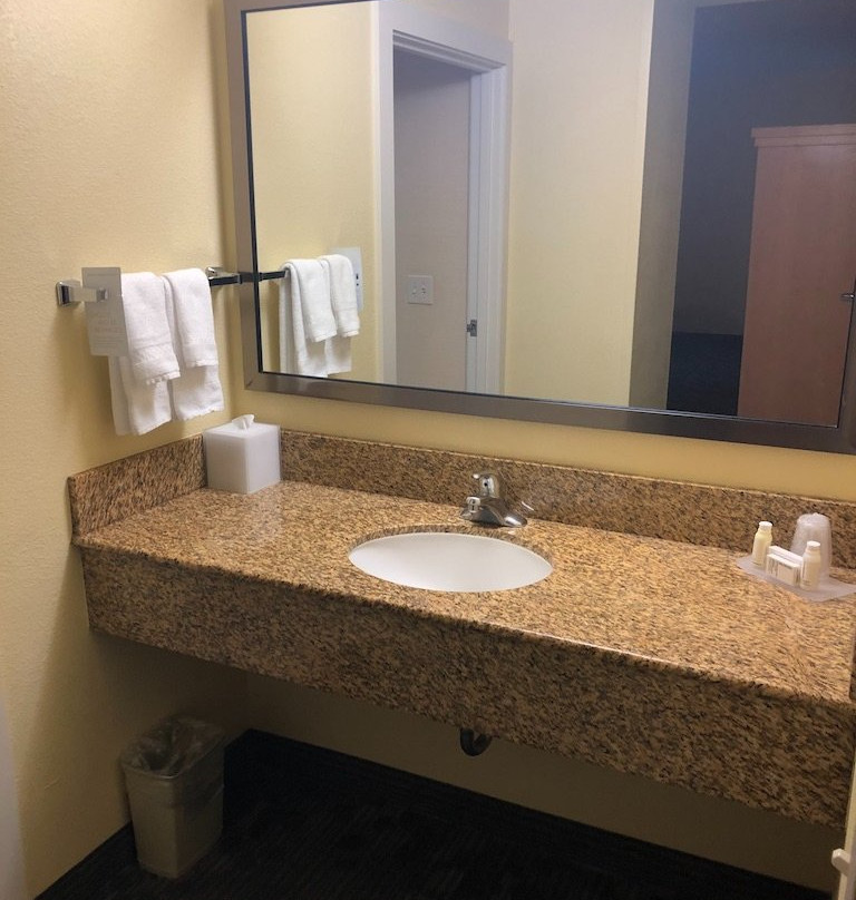 盛大大道圣德斯廷万怡酒店主图