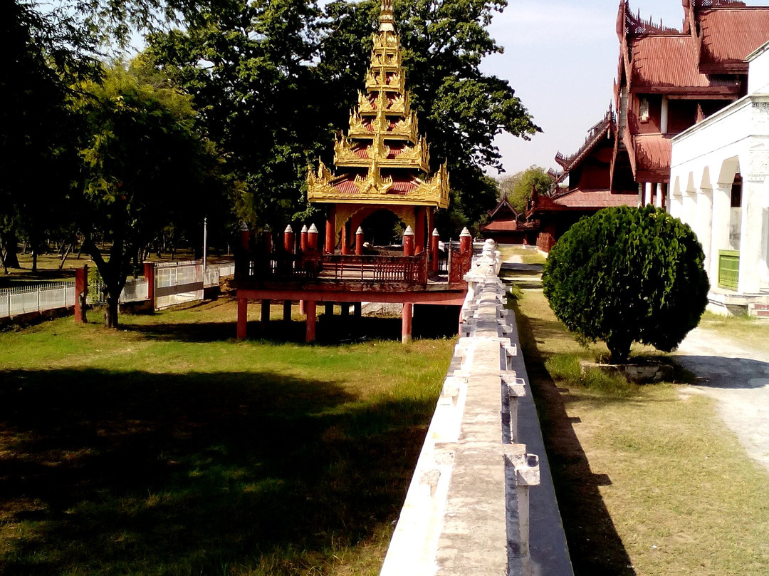 Mandalay Palace景点图片