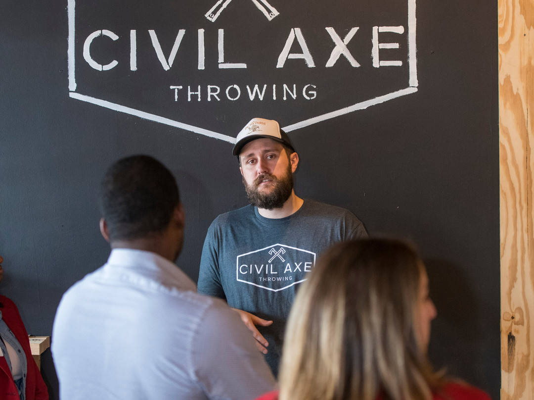 Civil Axe Throwing - Tuscaloosa-塔斯卡卢萨县必去景点