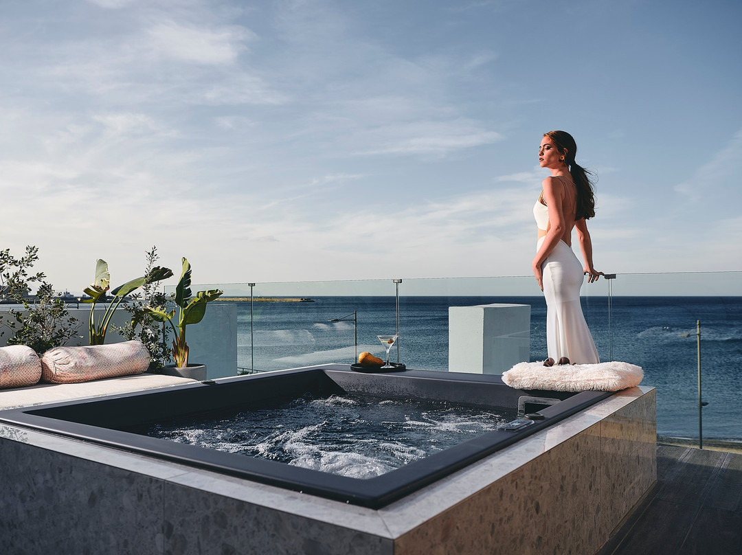 Dyo Suites