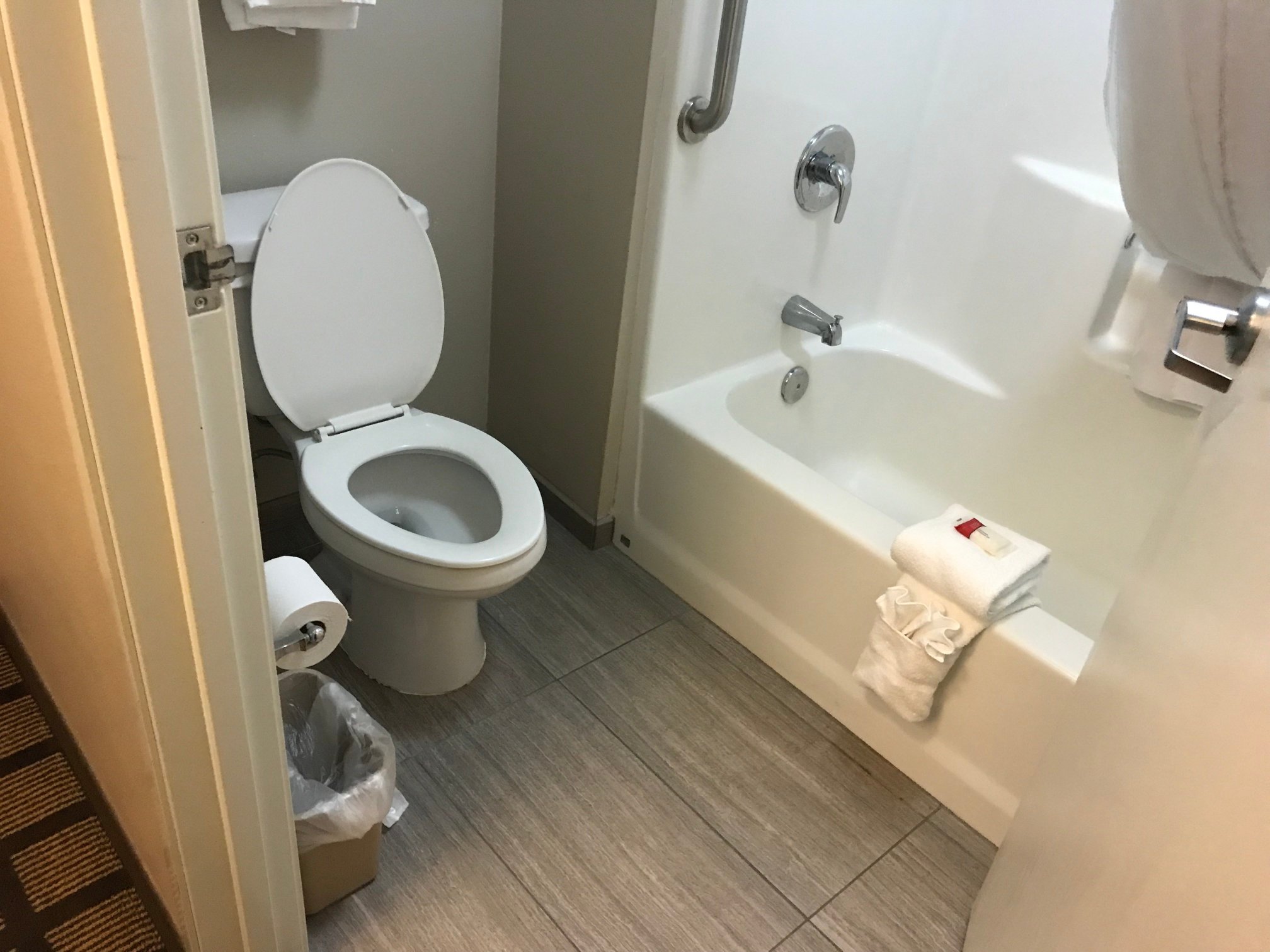 Best Western North Bryant Inn-浴室