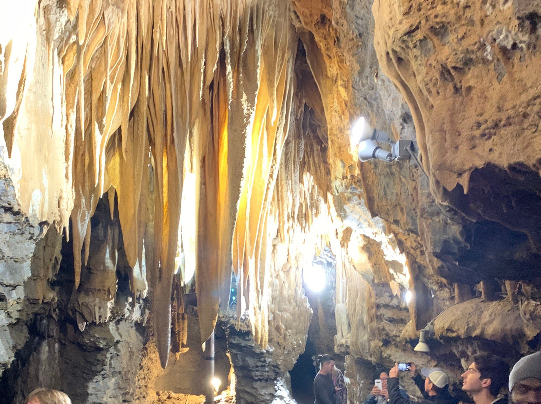 Crystal Grottoes Caverns景点图片