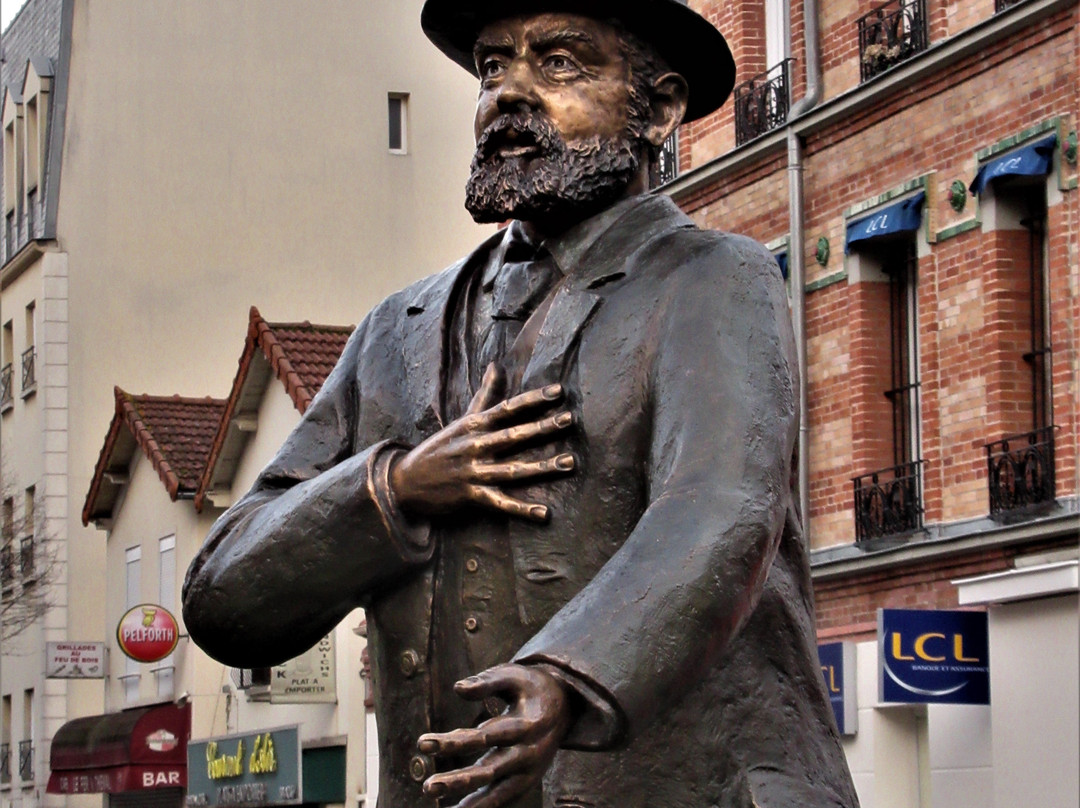 Statue de Jean Jaurès-阿尔福维尔必去景点