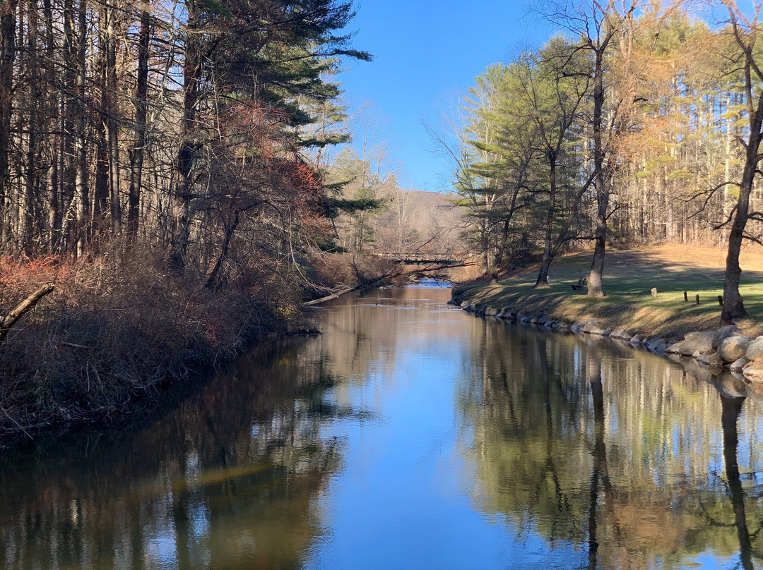 Umapchene Falls Park景点图片