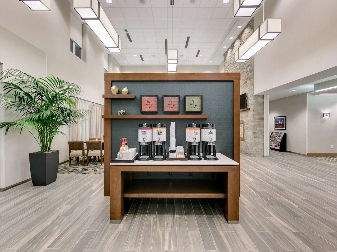 Hampton Inn & Suites North Houston Spring主图