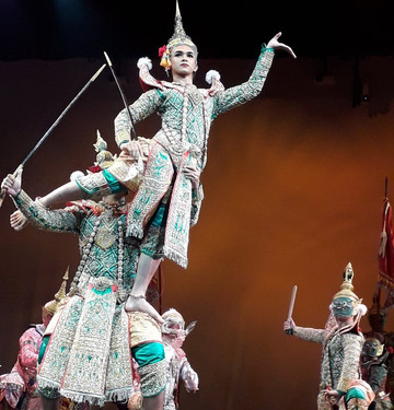 叉隆功皇家剧院-曼谷必去景点