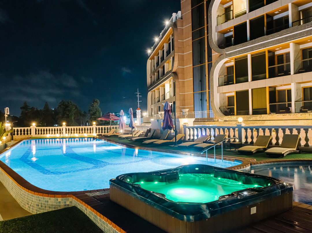 Jeju Goldone Hotel & Suites主图