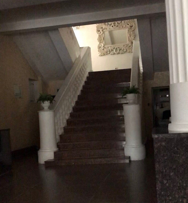 Central Hotel主图