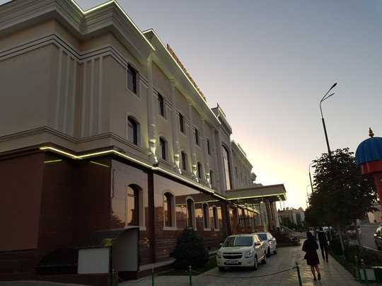 Zilol Baxt Hotel主图