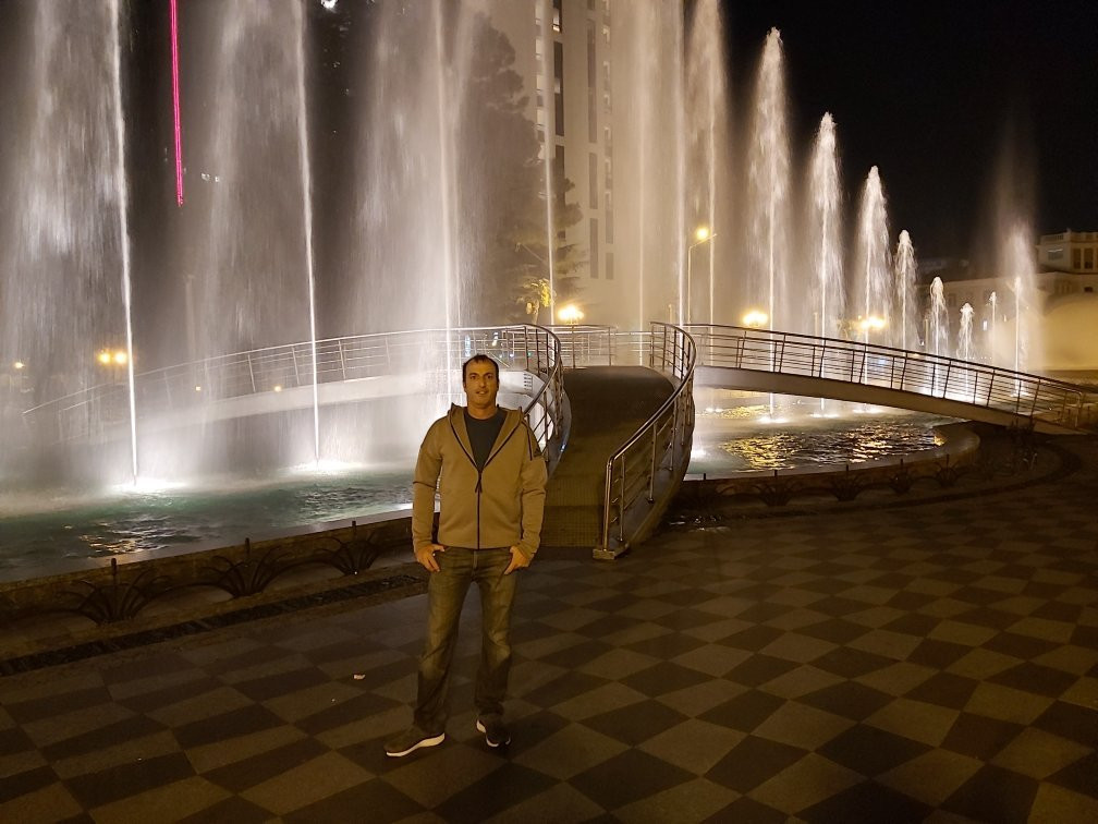 Dancing Fountains-巴统必去景点