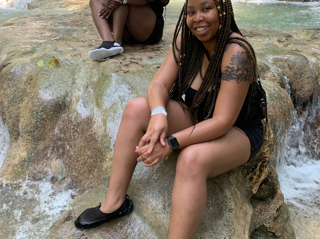 Pappi Tours JA-蒙特戈贝必去景点