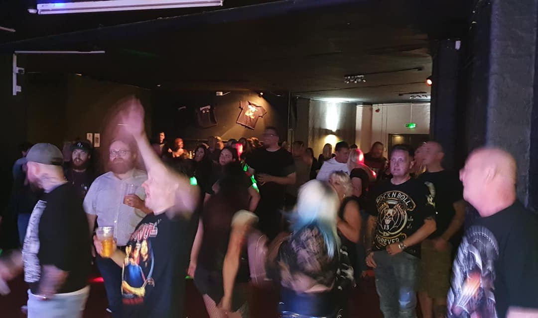 Dirty Rockers - Dr's Live Music venue-Dudley必去景点