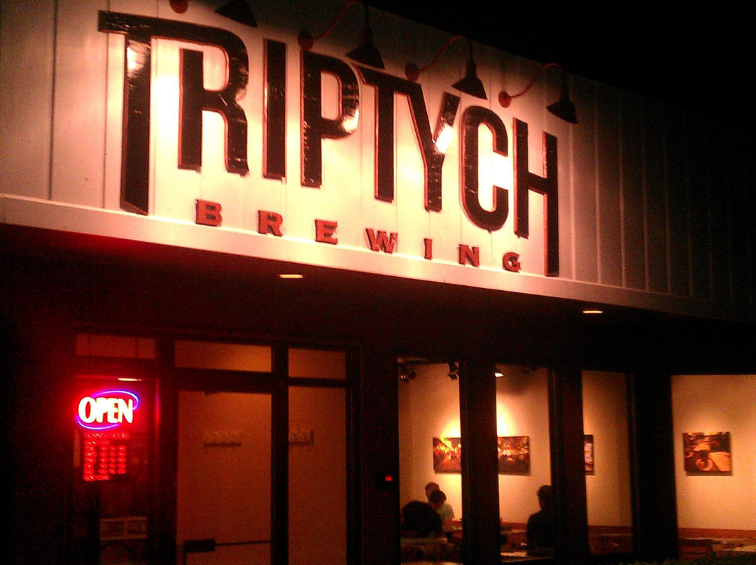 Savoy旅游景点-Triptych Brewing