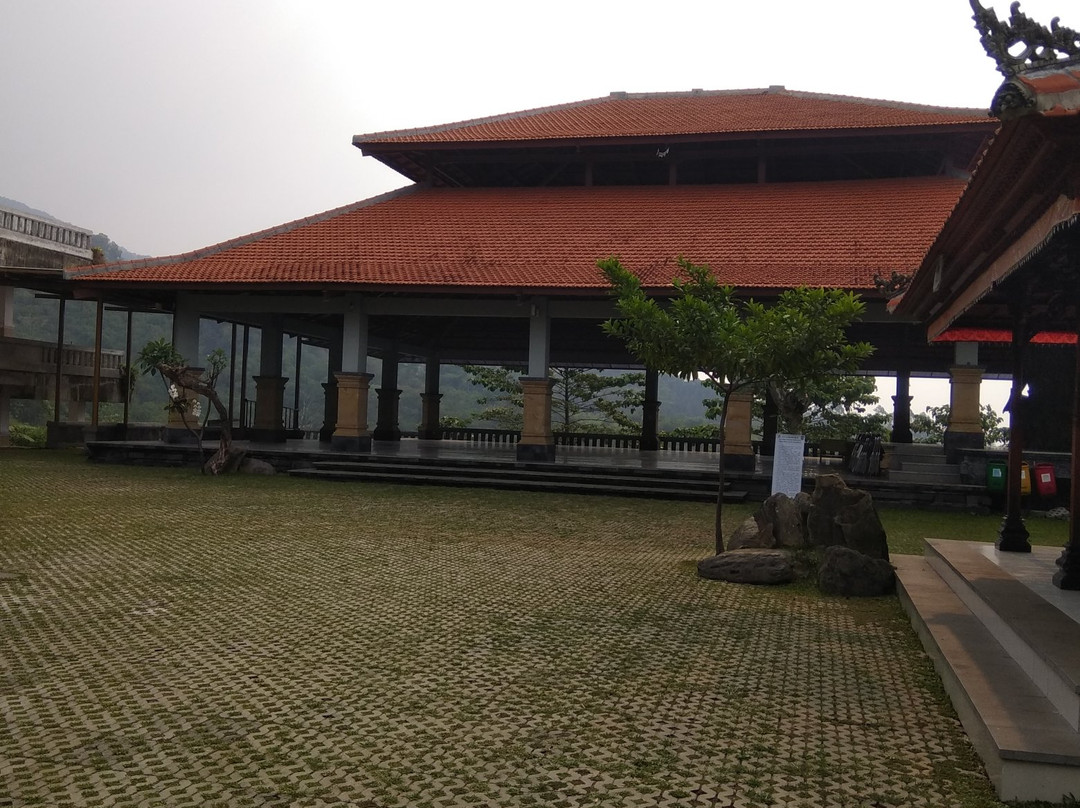 Pura Parahyangan Agung Taman Sari Gunung Salak-茂物必去景点