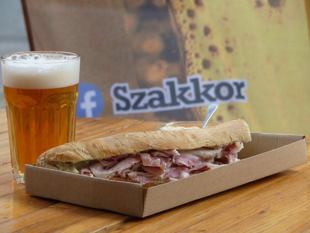 Szakkör Craft Beer Pub景点图片